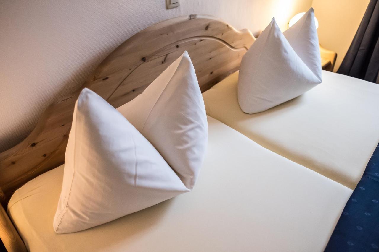 Marktplatzhotel - Restaurant Tafelspitz Weinheim Ngoại thất bức ảnh
