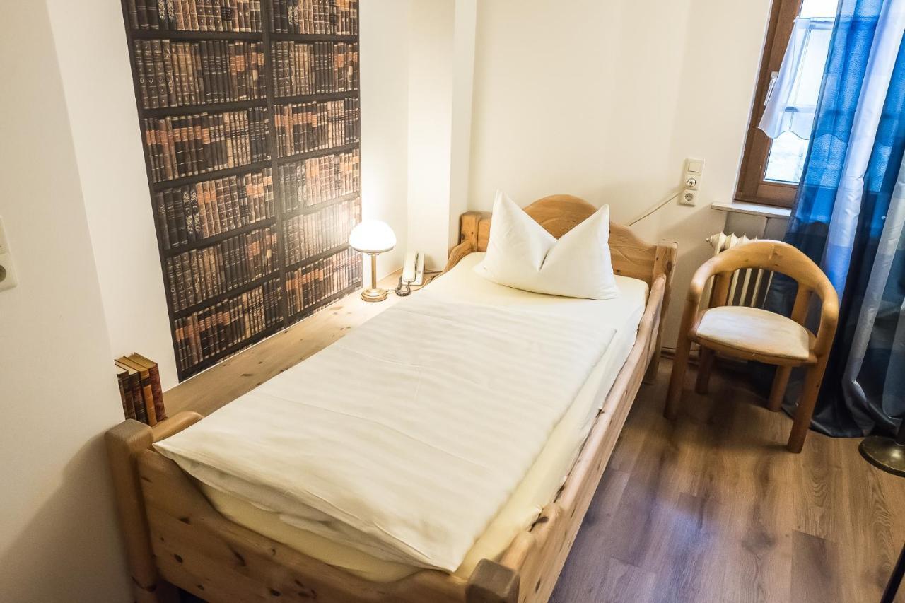 Marktplatzhotel - Restaurant Tafelspitz Weinheim Ngoại thất bức ảnh