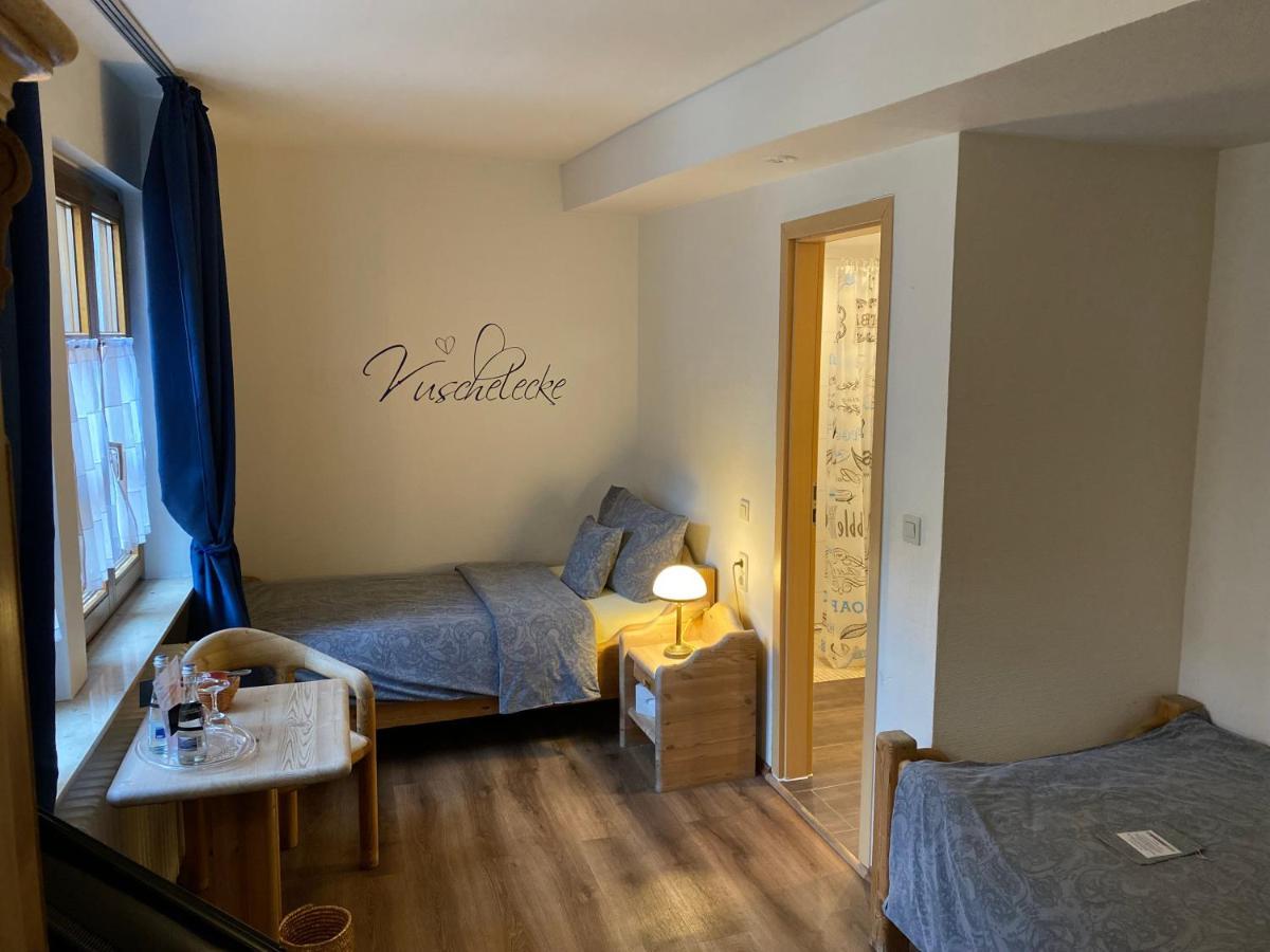 Marktplatzhotel - Restaurant Tafelspitz Weinheim Ngoại thất bức ảnh